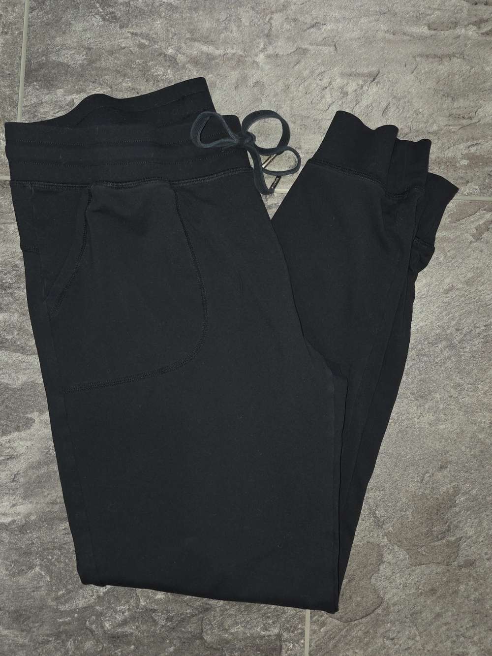 ZYIA Active Unwind Black Joggers - L
